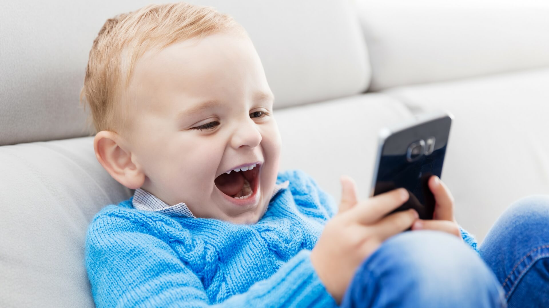 Best and Safest Smartphones for Your Kid 2024 Guide Bare Foots World